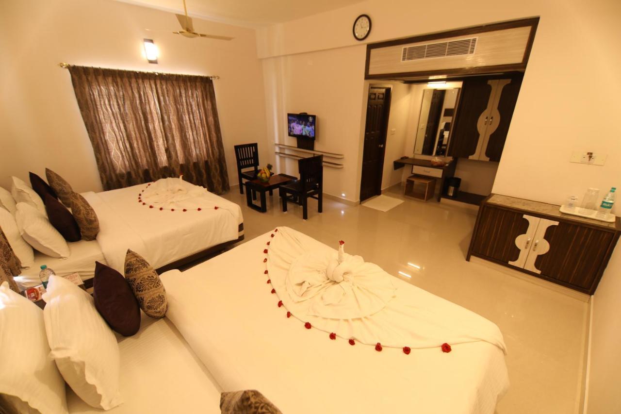 Sri Gnana Vedha Beach Residency Веланканні Екстер'єр фото
