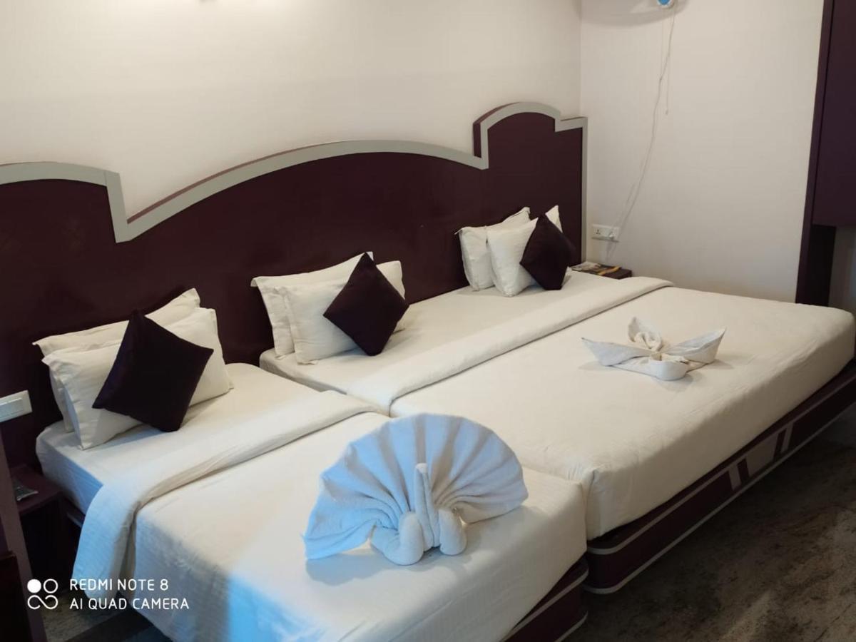 Sri Gnana Vedha Beach Residency Веланканні Екстер'єр фото